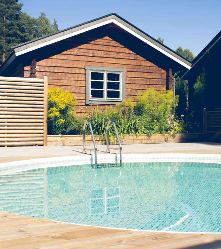 Round pool